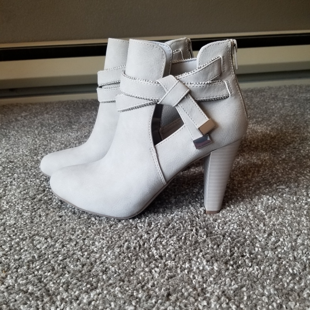 Jennifer Lopez Booties